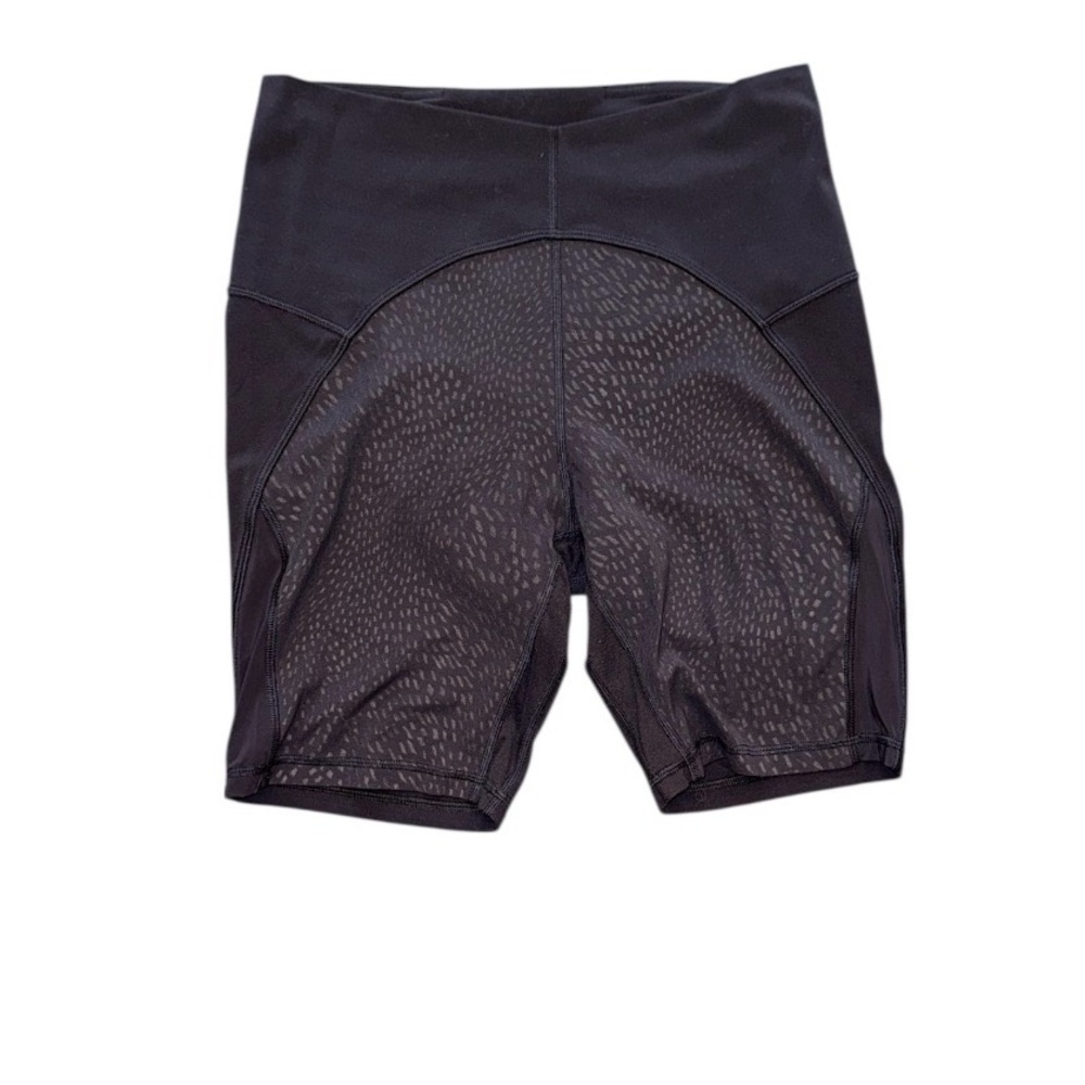 Lululemon Unlimit High Rise Short 8" *Mesh Size 10 - Picture 4 of 6